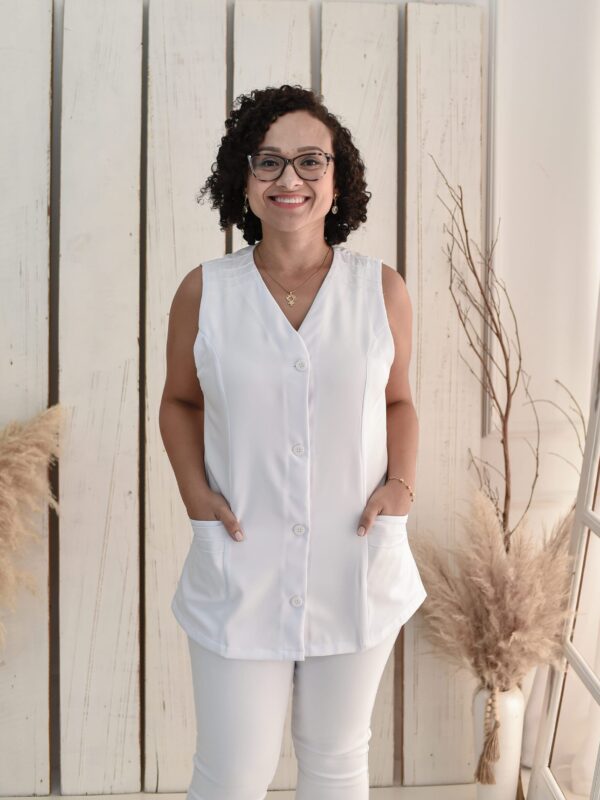 Bata Regata Feminina em Gabardine com Nervuras