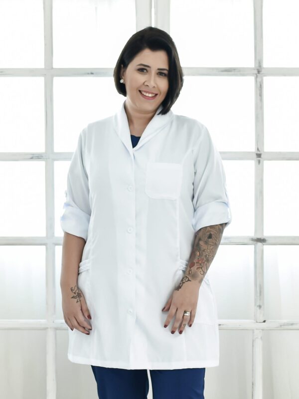 Jaleco Manga Longa Feminino em Gabardine com Detalhes Trançados Noruega