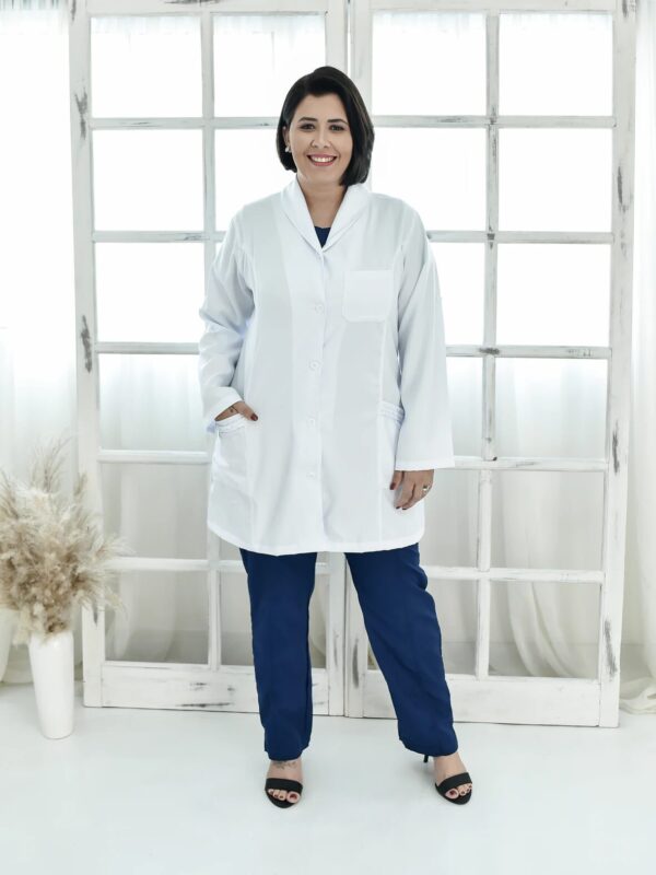 Jaleco Manga Longa Feminino em Gabardine com Detalhes Trançados Noruega