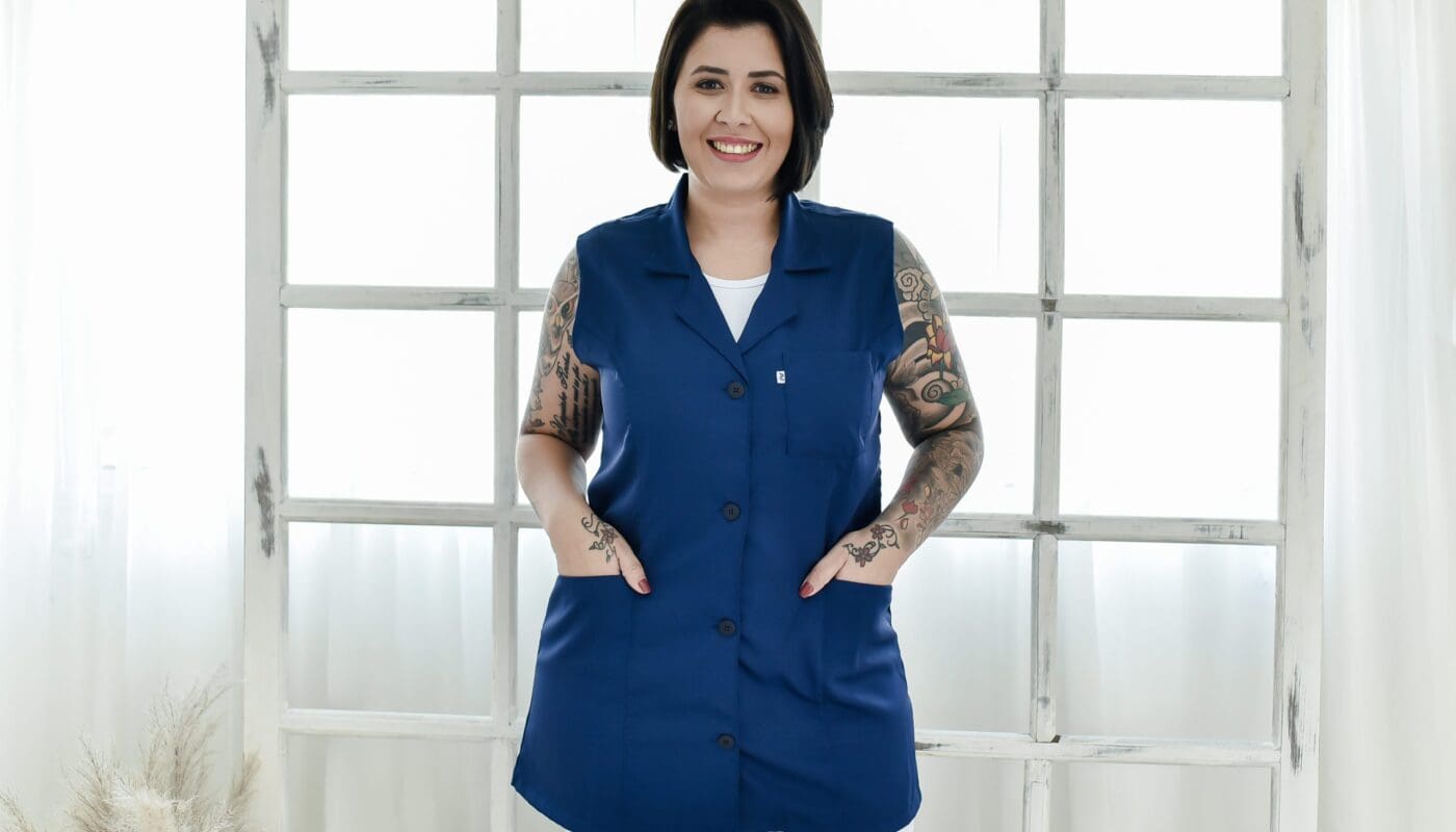 Bata Regata Feminina em Gabardine Cavada Enfermeira Padrão Plus (484)