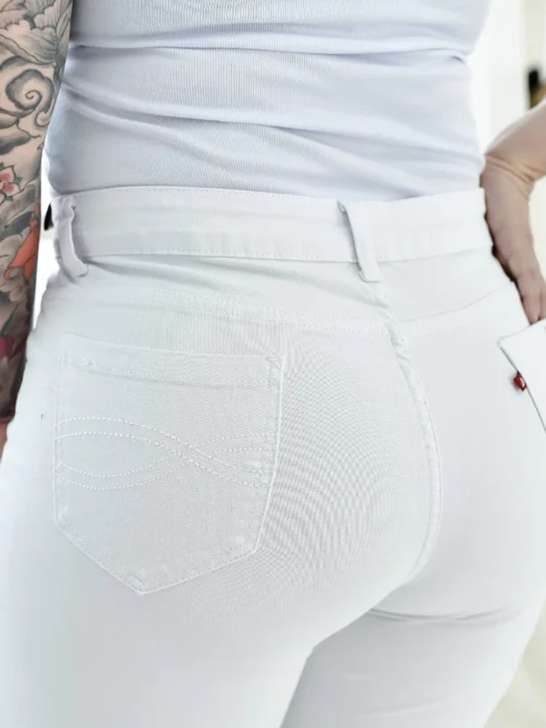 Calça Skinny Feminina Jeans com Bordado Plus