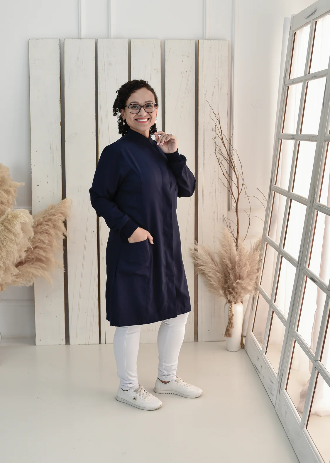 Jaleco Manga Longa Feminino em Gabardine Gola Padre e Punho Australia - 13