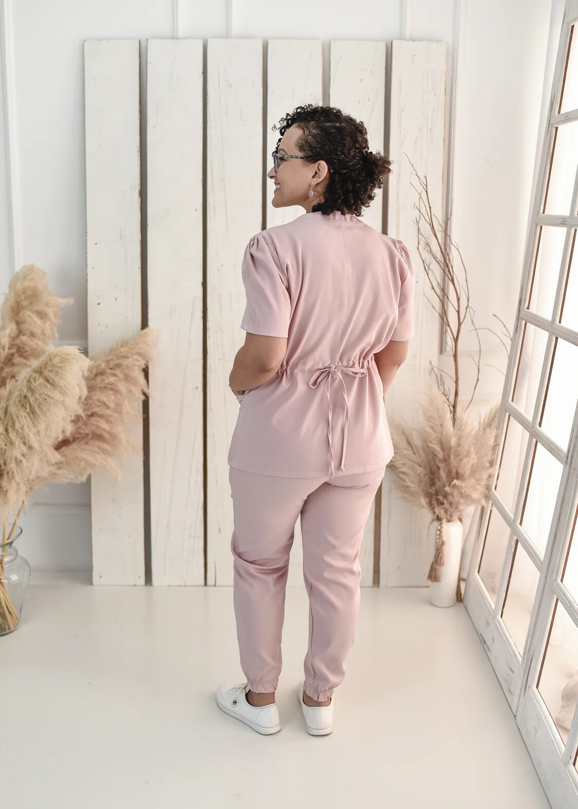 Pijama Cirúrgico Manga Curta Feminino em Gabardine com Stretch Jogger Dinamarca