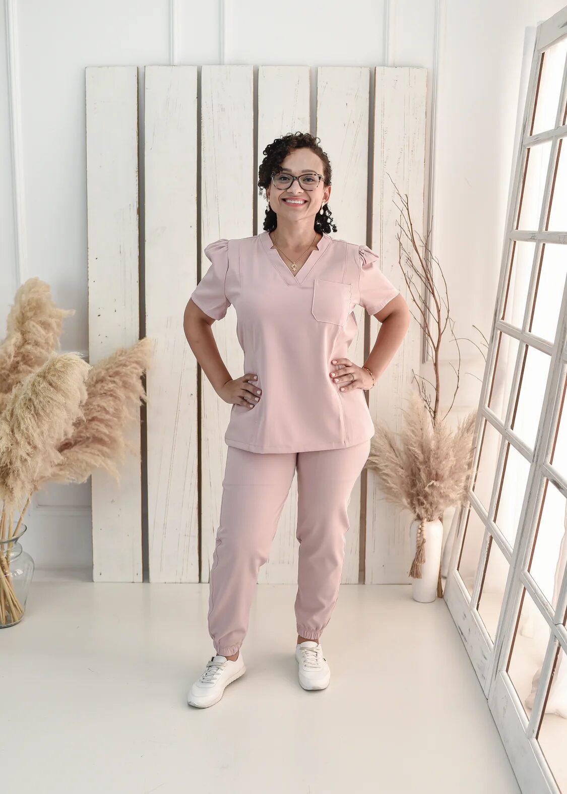 Pijama Cirúrgico Manga Curta Feminino em Gabardine com Stretch Jogger Dinamarca