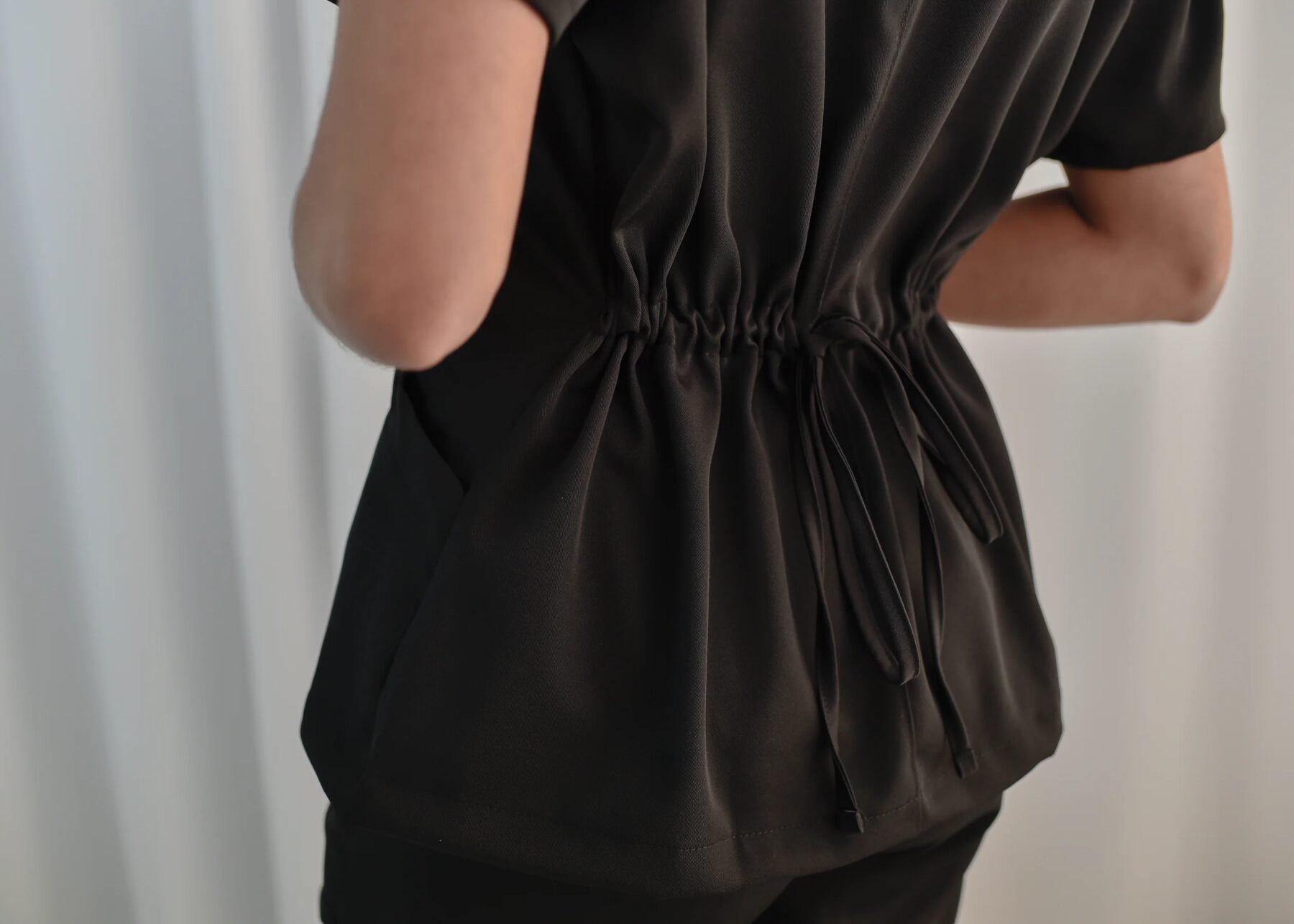 Pijama Cirúrgico Manga Curta Feminino em Gabardine com Stretch Jogger Dinamarca