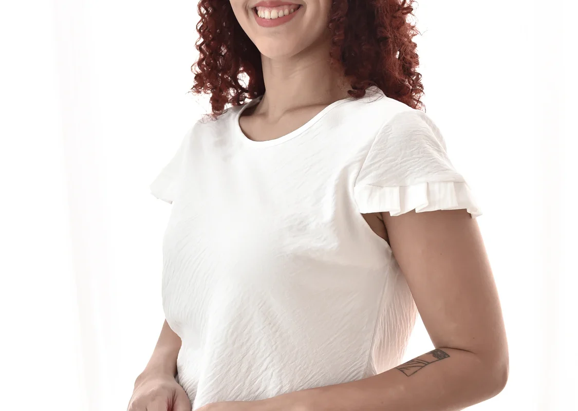 Blusa Manga Curta Feminina em Duna Manga Princesa