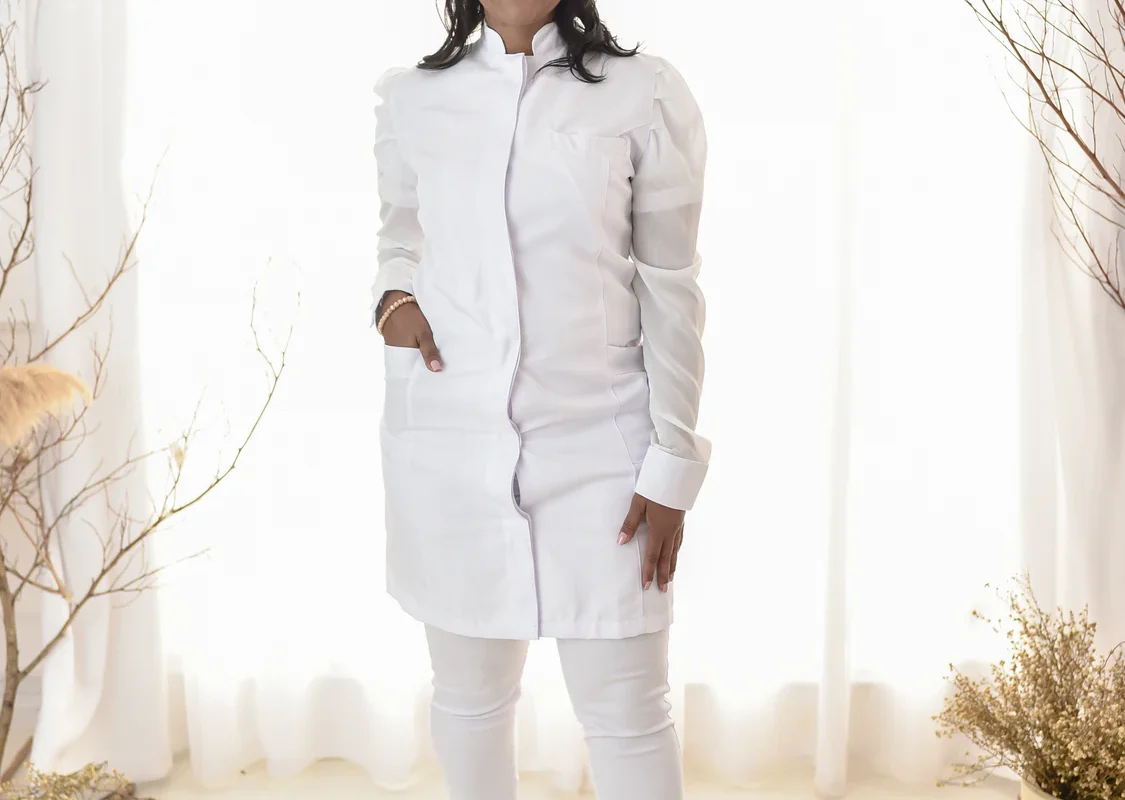 Jaleco Manga Longa Feminino em Gabardine Manga de Crepe Verona