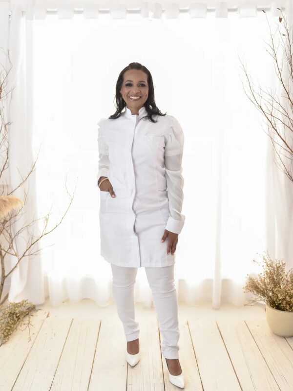 Jaleco Manga Longa Feminino em Gabardine Manga de Crepe Verona