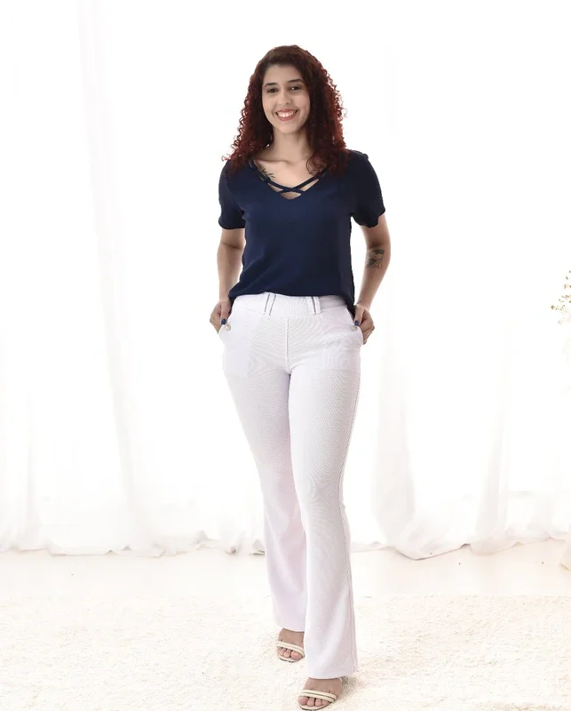 Calça Flare Feminina em Jacquard Pipoca