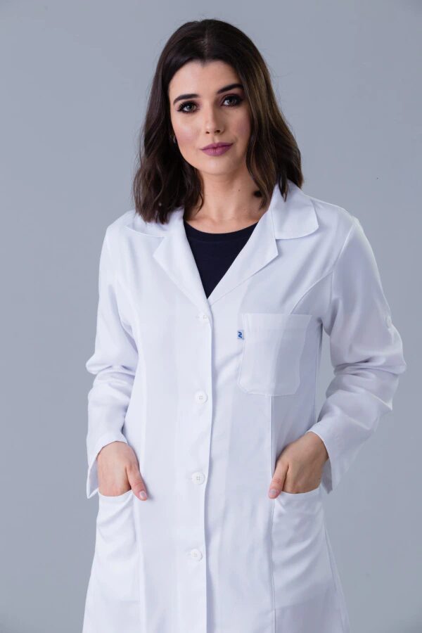 Jaleco Manga Longa Feminino em Gabardine com Martingale