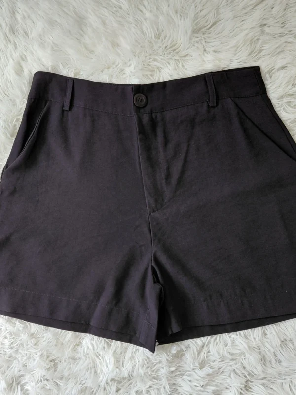 Short Feminino em Marrant com Bolso Faca