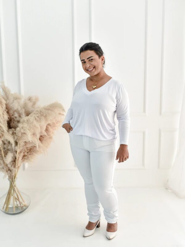 Calça Skinny Feminina Jeans com Lycra Acetinado e Bolsos (0235)